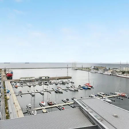 Sea Towers アパート