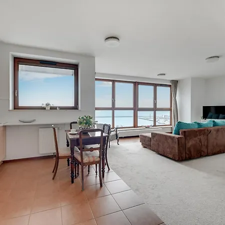 Apartment Sea Towers *