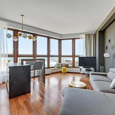 Apartment Sea Towers *
