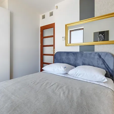 Sea Towers Apartment
