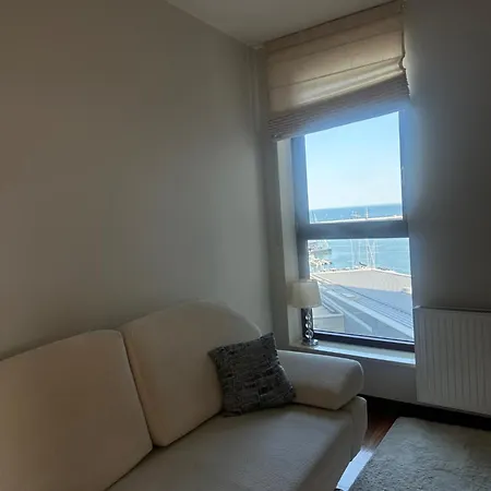 Sea Towers Apartment *