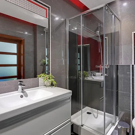 Lägenhet Sea Towers