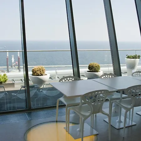 Sea Towers غدينيا