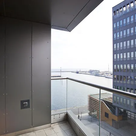 Sea Towers 아파트